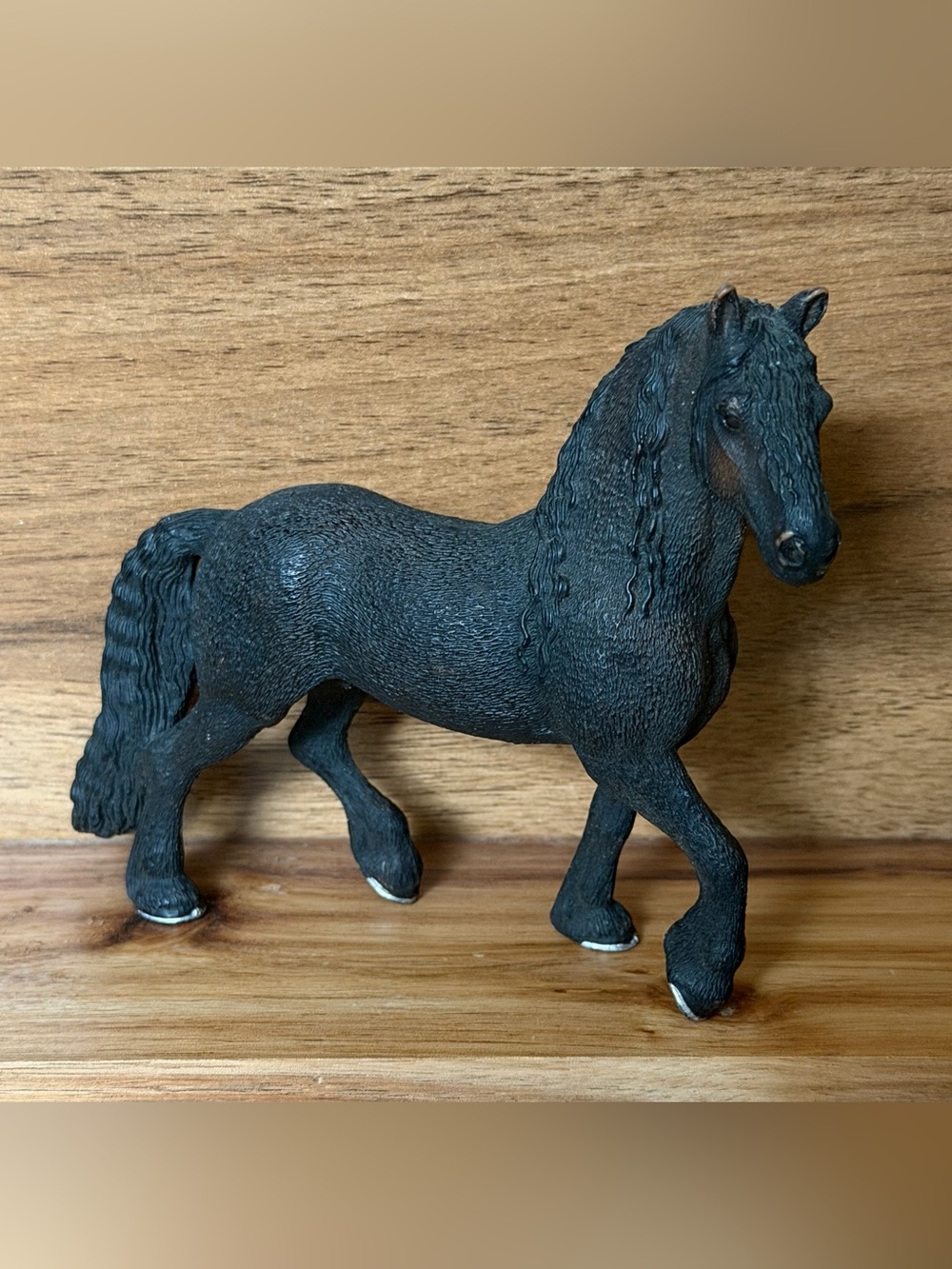 Schleich Friesian Stallion Black Horse Figure 13667 Retired 2009
